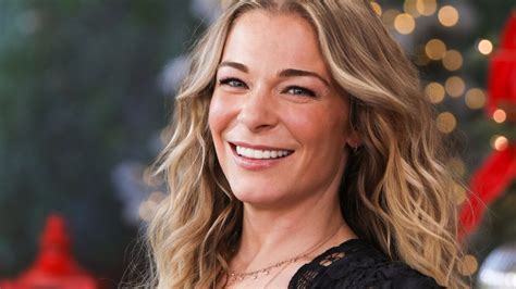 leann rimes 40 highlights sculpted abs in strapless bikini and tiny shorts hello