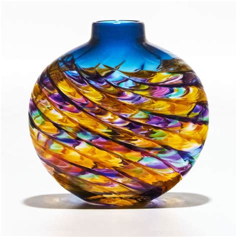 Optic Rib Flat Vase By Michael Trimpol And Monique Lajeunesse Art Glass Vase Artful Home