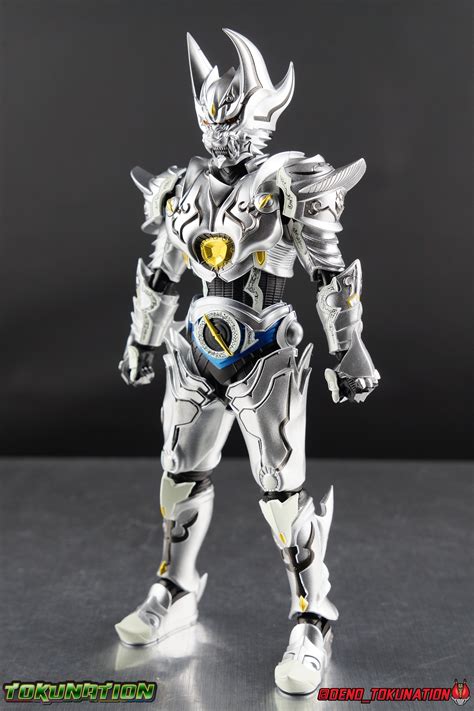 Sh Figuarts Shinkocchou Seihou Silver Fanged Knight Zero Gallery