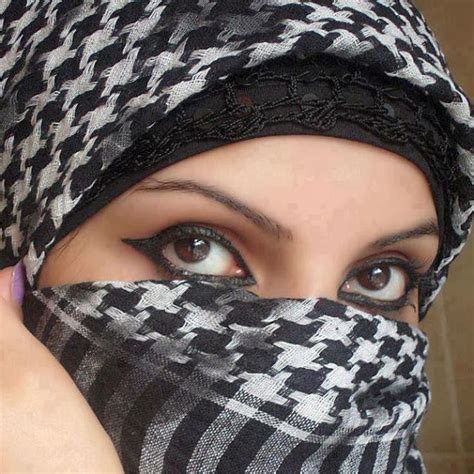 Beautifull Eyes Wallpapers 2 Girls Dubai
