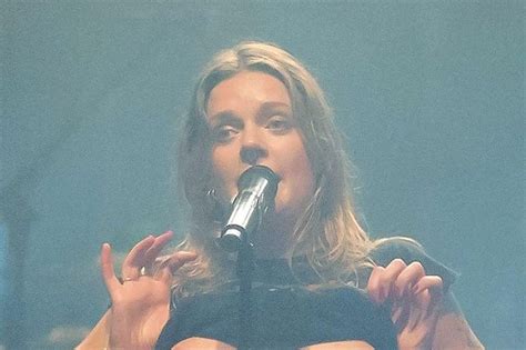 Swedish Singer Tove Lo Exposes Bare Boobs In Explicit Concert Flash