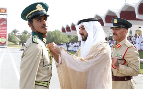 وأوضح الرائد محمد قديح رئيس قسم العلاقات العامة. حمدان بن محمد يشهد تخريج الدورة الـ 24 من المرشحين الضباط ...