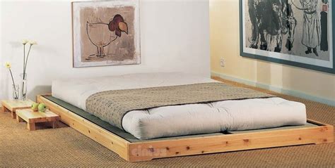 It's quite easy to set up a futon; Nokido, Low Japanese bed with tatami | Japanese style ...