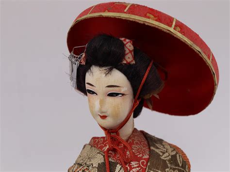 Lot Vintage Japanese Revolving Geisha Doll