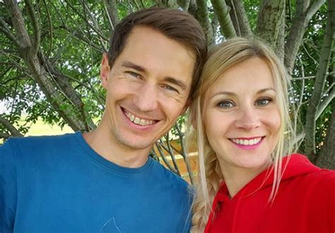 W związku z tym, że kamil stoch nie brał. Kamil Stoch pokazał żonę na głazie. Ale się musiała ...