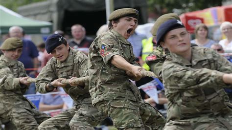 Armed forces day is the day to honor all who currently serve and all who have served, both active and former, in the reserves, national guard or on active duty. Armed Forces Day one of several events happening in ...