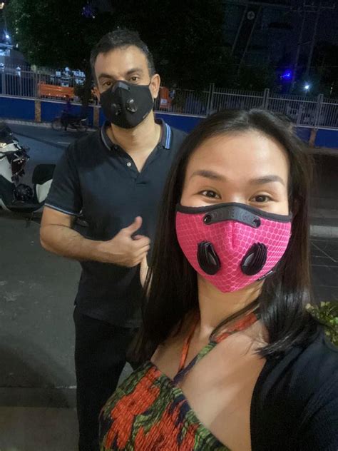 Hạ trâm đang dần dần xây dựng hình ảnh một ca sĩ dịu dàng. Võ Hạ Trâm bụng bầu khệ nệ cùng chồng xét nghiệm Covid-19 ...