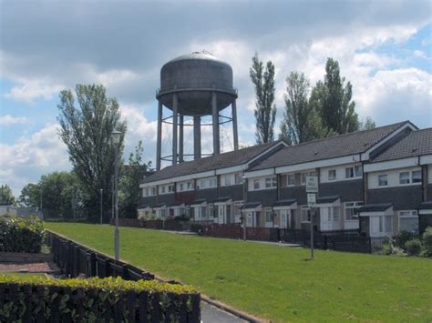 Water Tower At Muirhouse © Lairich Rig Cc By Sa20 Geograph Britain