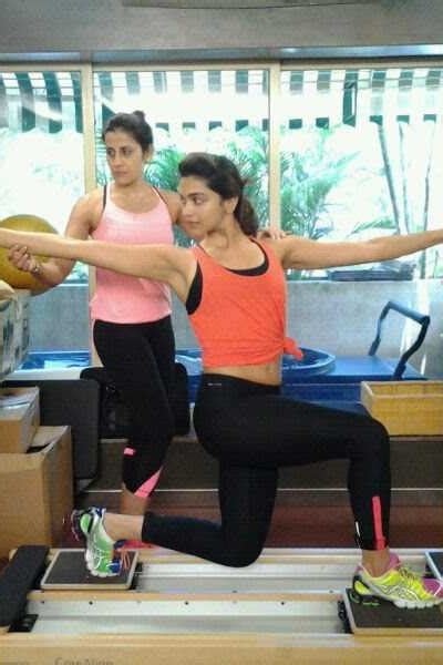 Yasmin Karachiwalas New Fitness Book Reveals Bollywoods Fitness Formulas Vogue India