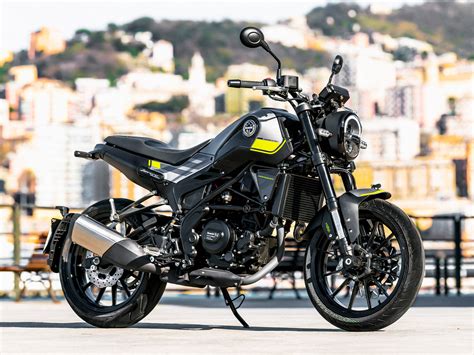 Benelli Leoncinos New 250cc Motorcycle Offers Safety Speed And Style