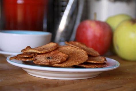 Baked Apple Chips With Cinnamon Sugar Foodlets