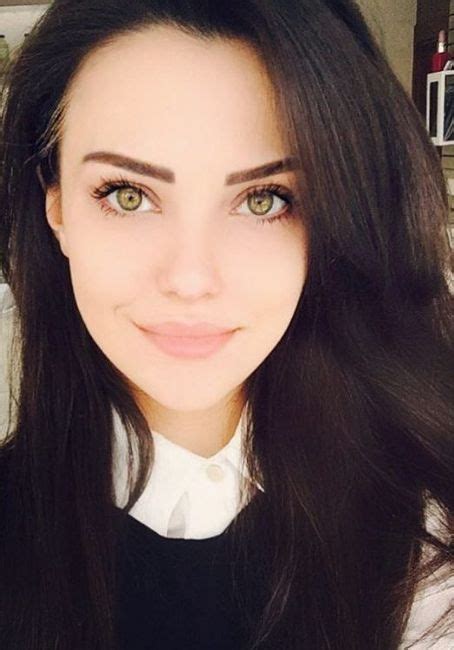 Şu tebessümün içinde milyonlarca küfür olduğuna yemin edebilirim ama ispat edemem tuvana türkay. Tuvana Türkay | Beautiful eyes, Beauty girl, Beautiful girl image