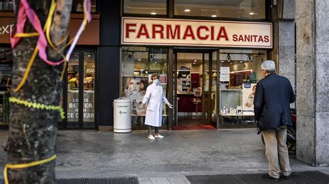 Italy Shuts All Stores Except Pharmacies Grocers Marketwatch
