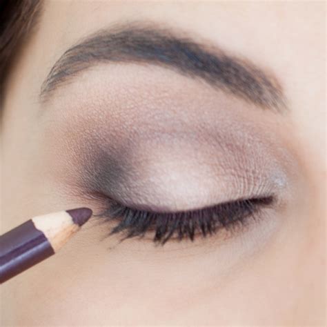 Do It Yourself Smokey Eye Makeup For Daytime Tutorial Let Us Publish