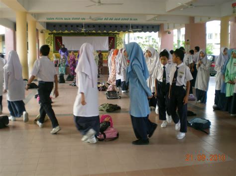 Sila rujuk news mengenai pemansuhan yang dibuat oleh kementerian pendidikan malaysia (kpm) sepertimana yang tersiar di berita harian. Aida Ali: UPSR