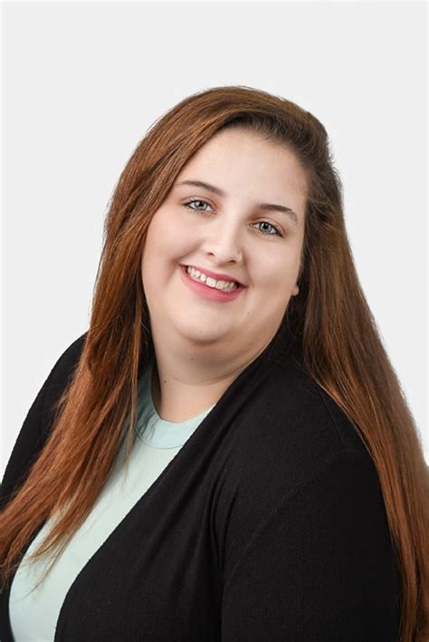 Hannah Joy Licensed Real Estate Agent Wildwood Fl