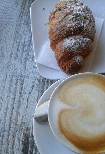 Accompanied by a cup of coffee, the cornetto is an ideal italian breakfast. Italian Breakfast is Cappuccino e Cornetto | CookingBites ...