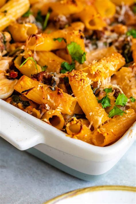 Easy Baked Rigatoni Recipe The Best Ground Beef Pasta Casserole