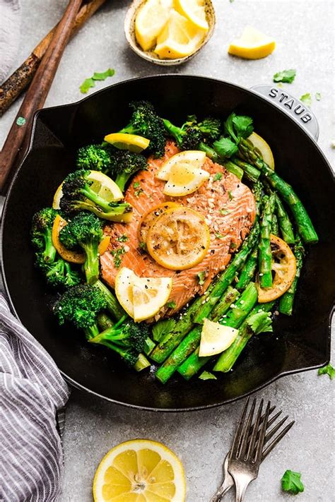 I'm not afraid to admit that i often make this low carb baked salmon recipe several days a week for lunch. Low Cholesterol Recipes With Salmon : Bodybuilding Meal: Salmon Recipe High Protein & Healthy ...