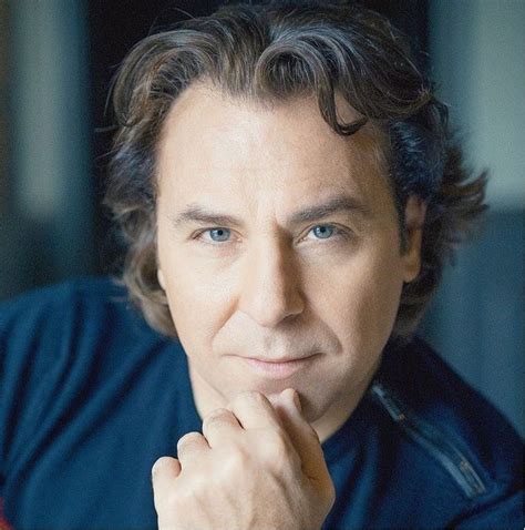 He has since appeared regularly with the royal opera and in gala events at the royal opera house. Roberto Alagna, l'intrépide