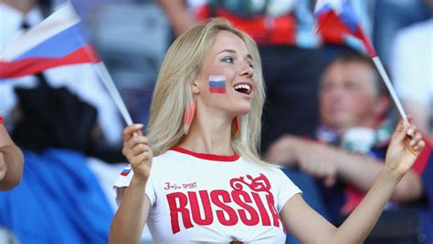 Las mujeres rusas en el Mundial de objeto turístico a sublevadas