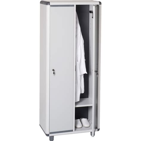 Di conseguenza, l'armadio per ufficio con chiave è adatto anche per gli ambienti più difficili senza logorarsi. Armadio EASY spogliatoio grigio in resina 72x39x175h cm 2 ...