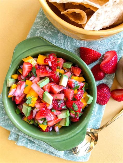 Spicy Strawberry Mango Salsa Recipe Salsa De Mango Picante The Edgy Veg