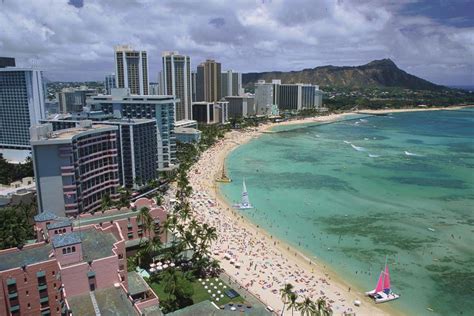 How Waikiki Beach Became An Iconic Luxury Destination In Hawaii