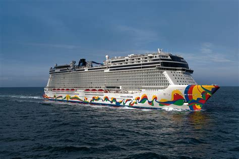 Multiple encores are not uncommon, and they initially originated spontaneously. NCL ENCORE på jungfruresa - Travel News