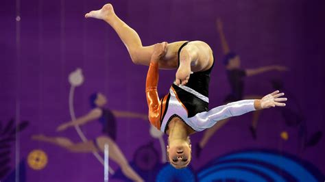 Turnster sanne wevers over bloopers ijs eten en de balk. Verrassend brons voor turnsters | NOS