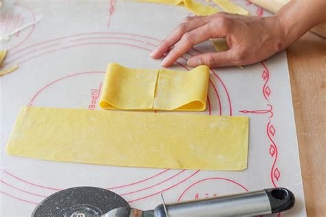 Pasta for Beginners DIY Projects Craft Ideas & How To’s for Home Decor