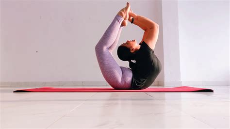 Purna Dhanurasana Full Bow Pose Variation With Yogaurmi Youtube