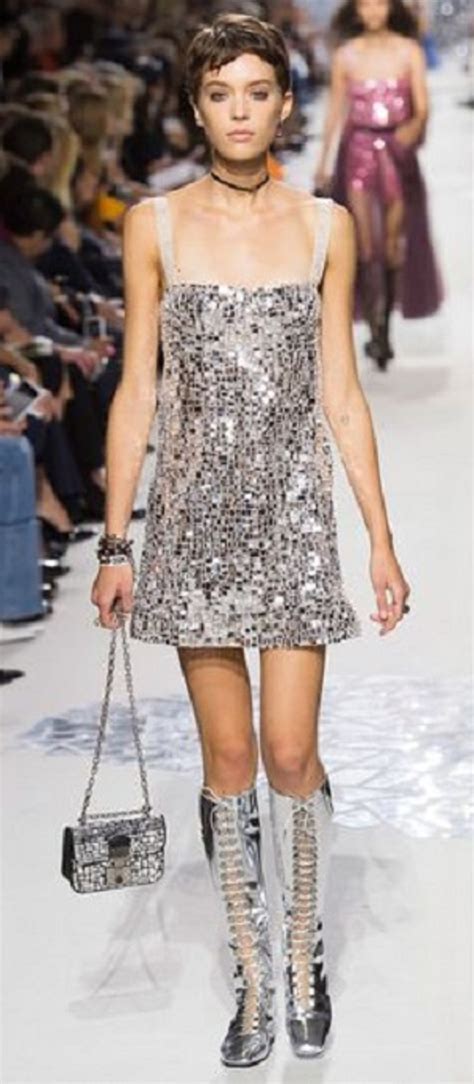 Check spelling or type a new query. Dior Abiti Da Sera 2019 : abiti da cerimonia rosa online ...