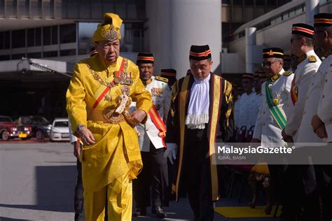 Persidangan kedua penggal kedua dewan undangan negeri melaka keempat belas 2019 18 07 19. Sultan Selangor titah solat Jumaat ditangguhkan