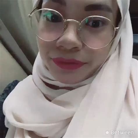 Suhana Kacamata Jilbab Pink Pamer Toket 4play Forums