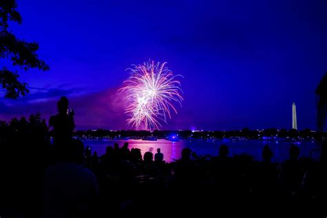 Where To Watch The National Mall Fireworks And Celebrate July 4 This