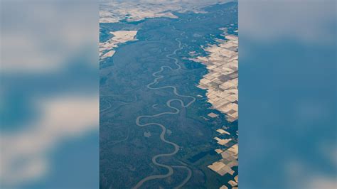 Us Rivers Are Changing From Blue To Yellow And Green Satellite Images