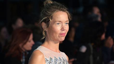 Breaking Motherlands Anna Maxwell Martin Spotted Kissing New Love