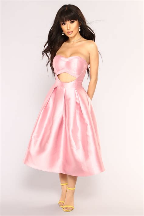 WOW FASHIONZ.BLOGSPOT.COM