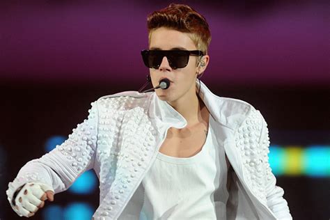 5 / 5 4 мнений. Justin Bieber, 'Heartbreaker' - Song Review
