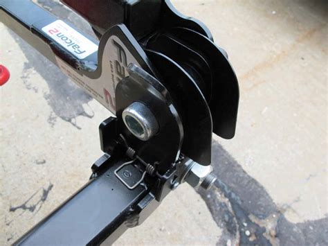 This robust tow bar inspires peace of mind that your tow car will still be back there at the end of your travels. Roadmaster Falcon 2 Tow Bar for Blue Ox Base Plates ...