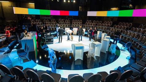 Première chaîne d'info de france 😉. Présidentielle française: un ultime plateau télé pour les ...
