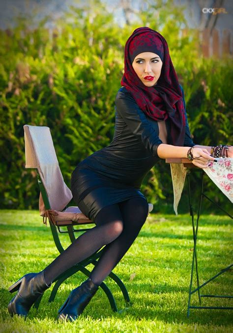 mode latex iranian girl beautiful arab women nylons heels gorgeous heels lovely legs ootd
