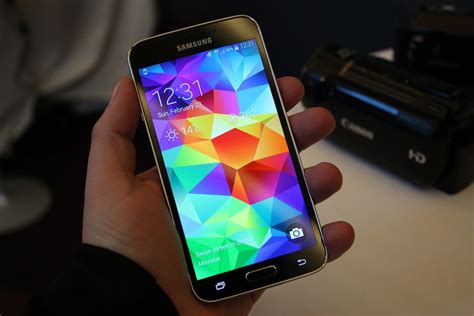 Das neue galaxy a52s 5g folgt auf das im frühjahr erschienenen galaxy a52 5g auf und geht darüber hinaus noch einen schritt weiter. Samsung Galaxy S5 offiziell vorgestellt - Alle Infos ...