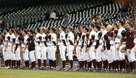 How to read offensive team rankings. How Many Players are there on a Baseball Team?