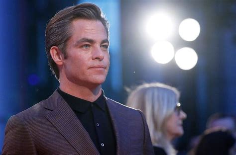 Believe it or not, these nine celebs who look totally different with their natural hair color are that girl. Chris Pine | Chris pine, Chris, Pine