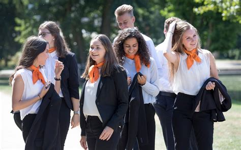 Termin vereinbaren (2) angebot einholen (2) bilder (1) bewertungen (5) öffnungszeiten. Ausbildung bei Volksbank Lüneburger Heide eG in Lüneburg ...