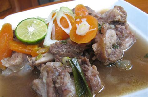 Kunci kelezatan resep sop iga ini berada pada kuah kaldu dan cara merebus iga. Resep dan Cara Membuat Sop Iga Sapi | Info Terbaru 2013