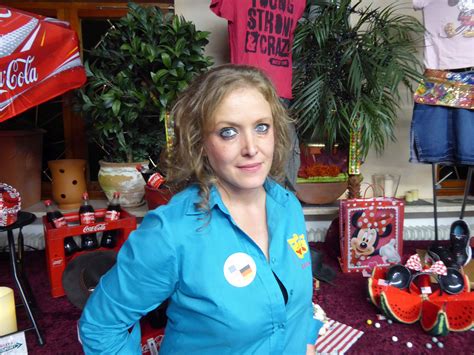 From 2011 to 2015, she won six international youth competitions in lead climbing. Schauspieler | Theaterverein Blankenrath