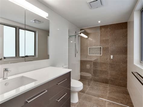 30 freestanding and pedestal bathtubs 30 photos. Windrush Kitchens & Bathrooms | Kitchen and Bathroom ...